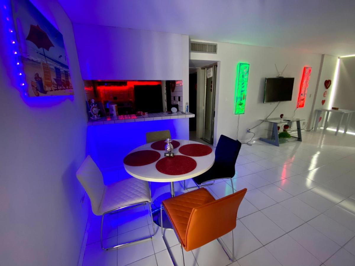 Hobie Oceanfront Apartment At Isla Verde San Juan Exterior photo