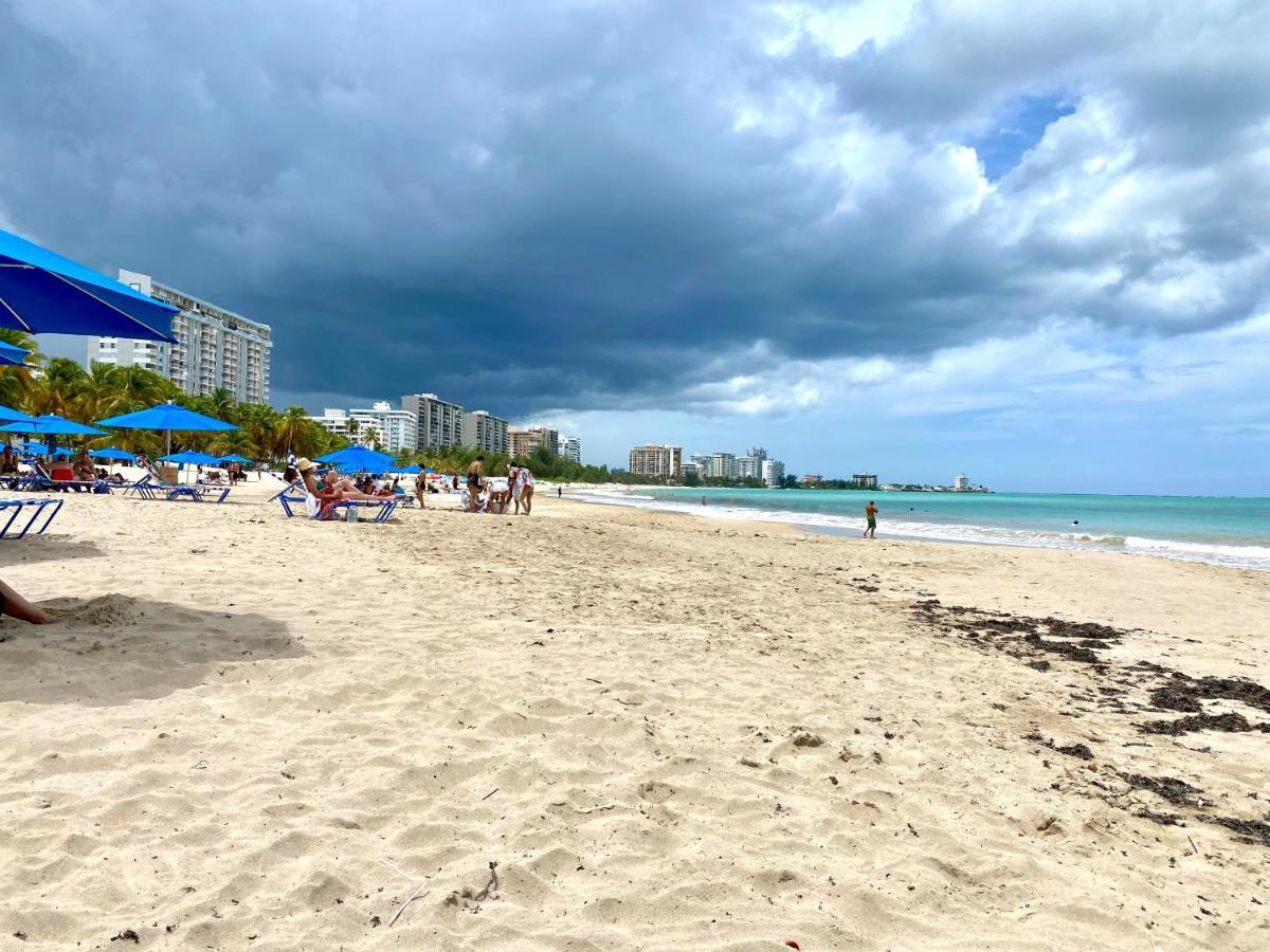 Hobie Oceanfront Apartment At Isla Verde San Juan Exterior photo