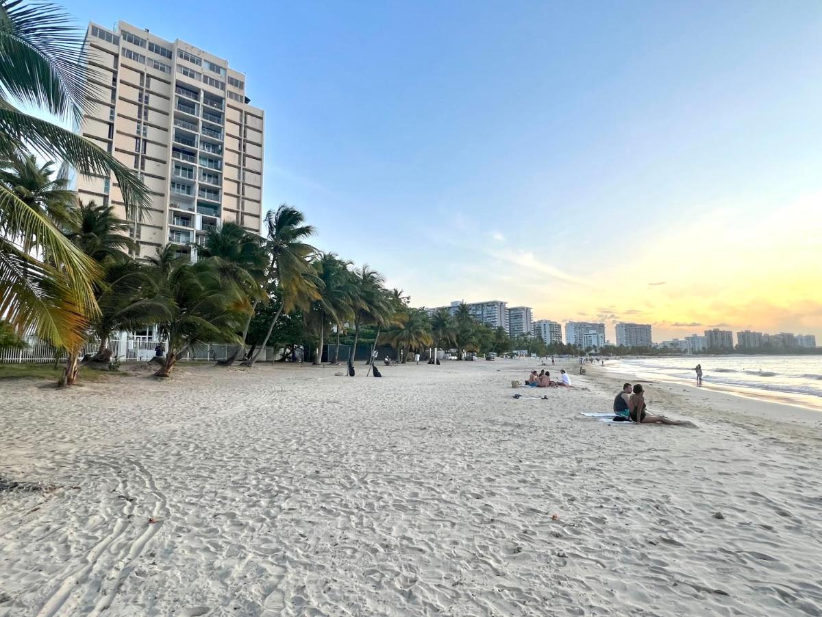 Hobie Oceanfront Apartment At Isla Verde San Juan Exterior photo