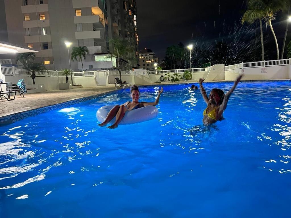 Hobie Oceanfront Apartment At Isla Verde San Juan Exterior photo